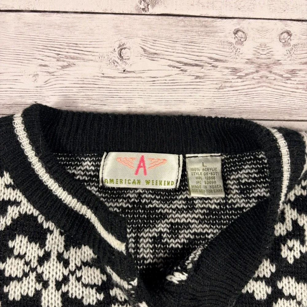 American Weekend Womens Large Black White Snowflake Fair Isle Henley Sweater L - Picture 5 of 14